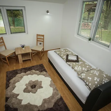 Kuca Delic Ferienhaus Racic