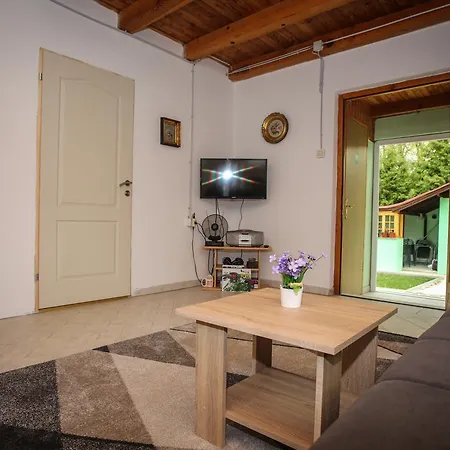 Kuca Delic Ferienhaus Racic